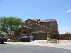 Pre-foreclosure in  W DESERT FLOWER DR Goodyear, AZ 85395