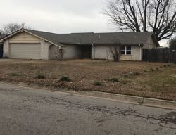 Pre-foreclosure Listing in KENDALL AVE FORT SMITH, AR 72908