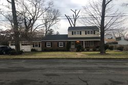 Pre-foreclosure in  SHELBURNE AVE Absecon, NJ 08201