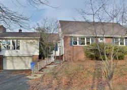 Pre-foreclosure Listing in INSLEY AVE RUTHERFORD, NJ 07070