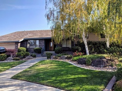 Pre-foreclosure Listing in CHENEY CT LODI, CA 95242