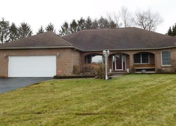 Pre-foreclosure Listing in CHERRYMEDE CRES FAIRPORT, NY 14450