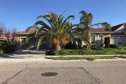 Pre-foreclosure in  WARNER AVE Clovis, CA 93611