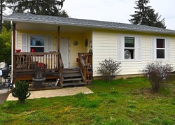 Pre-foreclosure in  S 8TH ST Cottage Grove, OR 97424