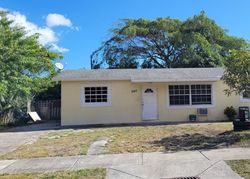 Pre-foreclosure Listing in NE 8TH AVE POMPANO BEACH, FL 33064