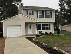 Pre-foreclosure Listing in SALTY AVE MANAHAWKIN, NJ 08050