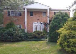 Pre-foreclosure Listing in OAKEY DR KENDALL PARK, NJ 08824