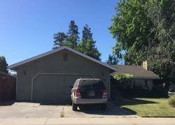 Pre-foreclosure in  LAKESHORE DR Lodi, CA 95242