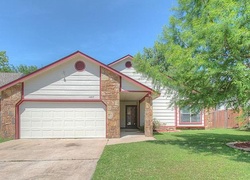 Pre-foreclosure in  E 33RD ST Tulsa, OK 74134