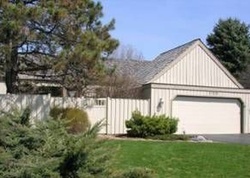 Pre-foreclosure in  TWIN POND RD Barrington, IL 60010