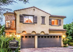 Pre-foreclosure in  MURIETTA AVE Sherman Oaks, CA 91423
