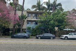 Pre-foreclosure in  S BARRINGTON AVE  Los Angeles, CA 90049