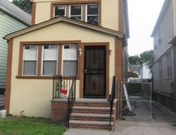 Pre-foreclosure Listing in 115TH AVE SAINT ALBANS, NY 11412