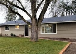 Pre-foreclosure Listing in LELAND ST MEDFORD, OR 97501