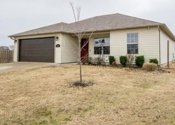 Pre-foreclosure in  S 5TH CT Rogers, AR 72758