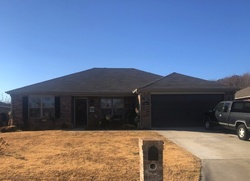 Pre-foreclosure Listing in WILLOW OAK DR VAN BUREN, AR 72956