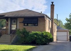 Pre-foreclosure Listing in S TROY AVE EVERGREEN PARK, IL 60805