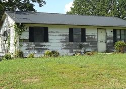 Pre-foreclosure Listing in HILLTOP VIEW RD SUMMER SHADE, KY 42166