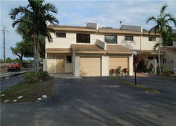 Pre-foreclosure Listing in N 76TH AVE HOLLYWOOD, FL 33024