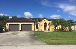 Pre-foreclosure in  REGENT WAY Kissimmee, FL 34758