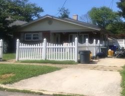 Pre-foreclosure Listing in W BROADWAY MAPLE SHADE, NJ 08052