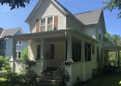 Pre-foreclosure Listing in E MERRILL AVE FOND DU LAC, WI 54935