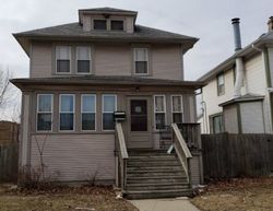 Pre-foreclosure in  S HARVEY AVE Oak Park, IL 60304