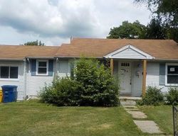 Pre-foreclosure Listing in N HOLLY AVE MAPLE SHADE, NJ 08052