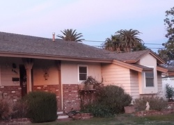 Pre-foreclosure Listing in SWALLOW LN GARDEN GROVE, CA 92841