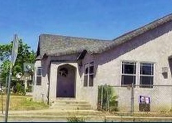 Pre-foreclosure in  CHESTER AVE Bakersfield, CA 93301