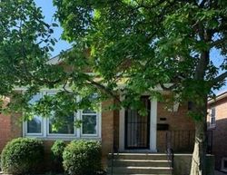 Pre-foreclosure in  W 55TH ST Chicago, IL 60638