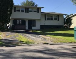 Pre-foreclosure Listing in WASHBURN DR EAST SYRACUSE, NY 13057