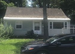 Pre-foreclosure Listing in DREXLER AVE S LIVERPOOL, NY 13088