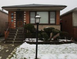 Pre-foreclosure in  W 101ST PL Chicago, IL 60628