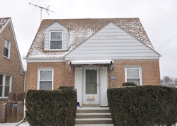 Pre-foreclosure Listing in E PRAIRIE RD SKOKIE, IL 60076