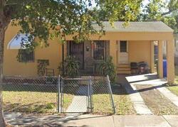  Nw 52nd St, Miami FL