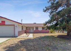 Pre-foreclosure Listing in CARLETON AVE TULARE, CA 93274