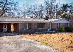 Pre-foreclosure Listing in LAVONNE AVE EASLEY, SC 29642