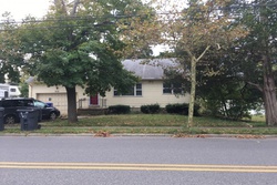 Pre-foreclosure Listing in DAYTON AVE TOMS RIVER, NJ 08753