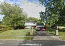 Pre-foreclosure in  LLOYD RD Matawan, NJ 07747