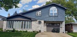 Pre-foreclosure in  MENARD AVE Morton Grove, IL 60053