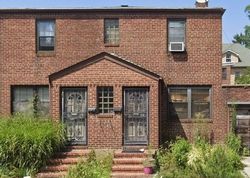 Pre-foreclosure Listing in LABURNUM AVE FLUSHING, NY 11358
