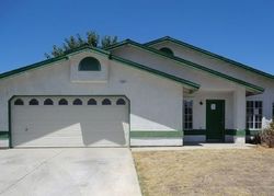 Pre-foreclosure Listing in VASQUEZ AVE SHAFTER, CA 93263