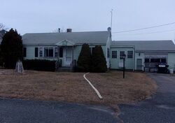 Pre-foreclosure in  DIANE WAY Marshfield, MA 02050