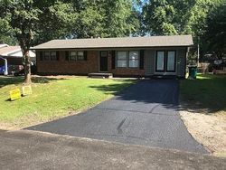 Pre-foreclosure in  ALVEY DR Madisonville, KY 42431