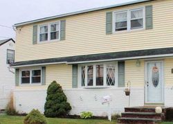 Pre-foreclosure Listing in MAPLE AVE BETHPAGE, NY 11714