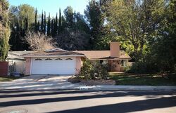 Pre-foreclosure in  SAMRA DR Canoga Park, CA 91304