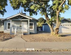 Pre-foreclosure Listing in W MAPLE ST EXETER, CA 93221