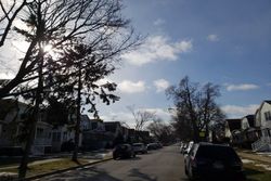 Pre-foreclosure in  N PARKSIDE AVE Chicago, IL 60646