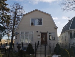 Pre-foreclosure in  N PARKSIDE AVE Chicago, IL 60646